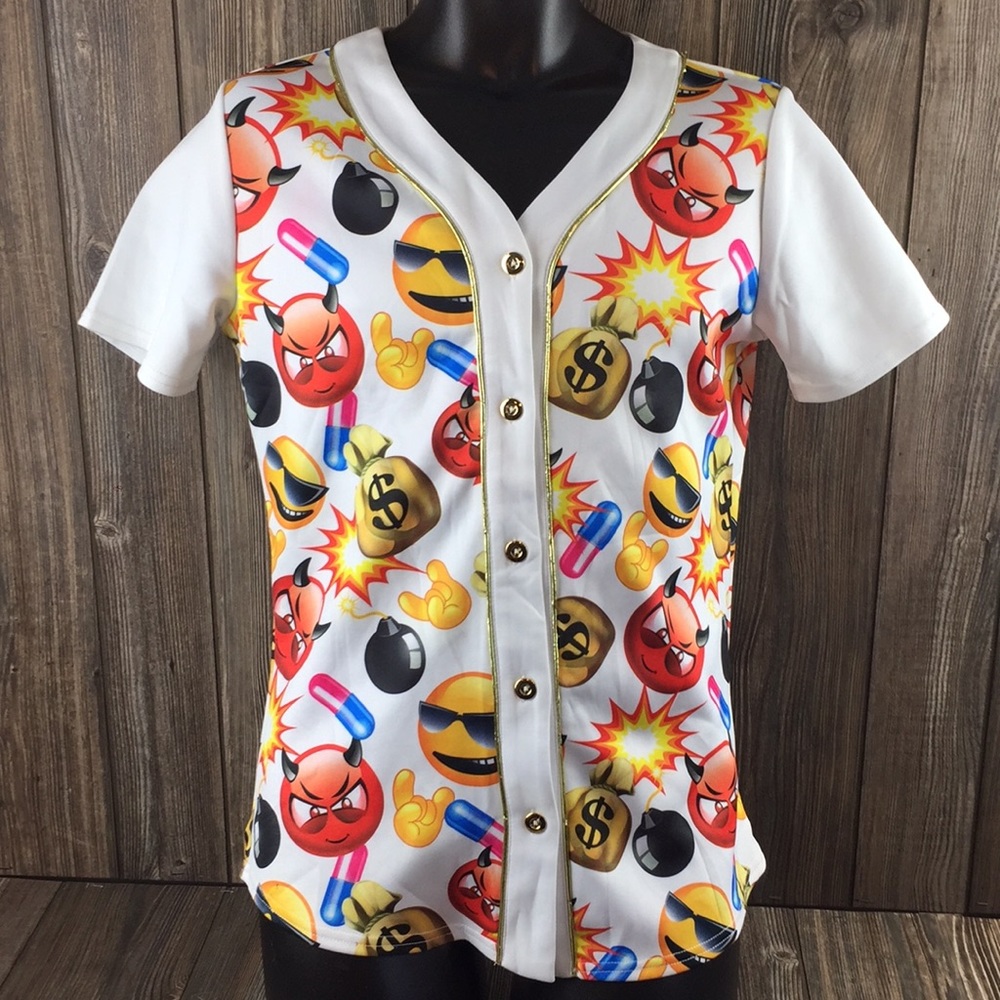 Red Fox designed in USA PLUG Shirt Fun Print Sz. S
